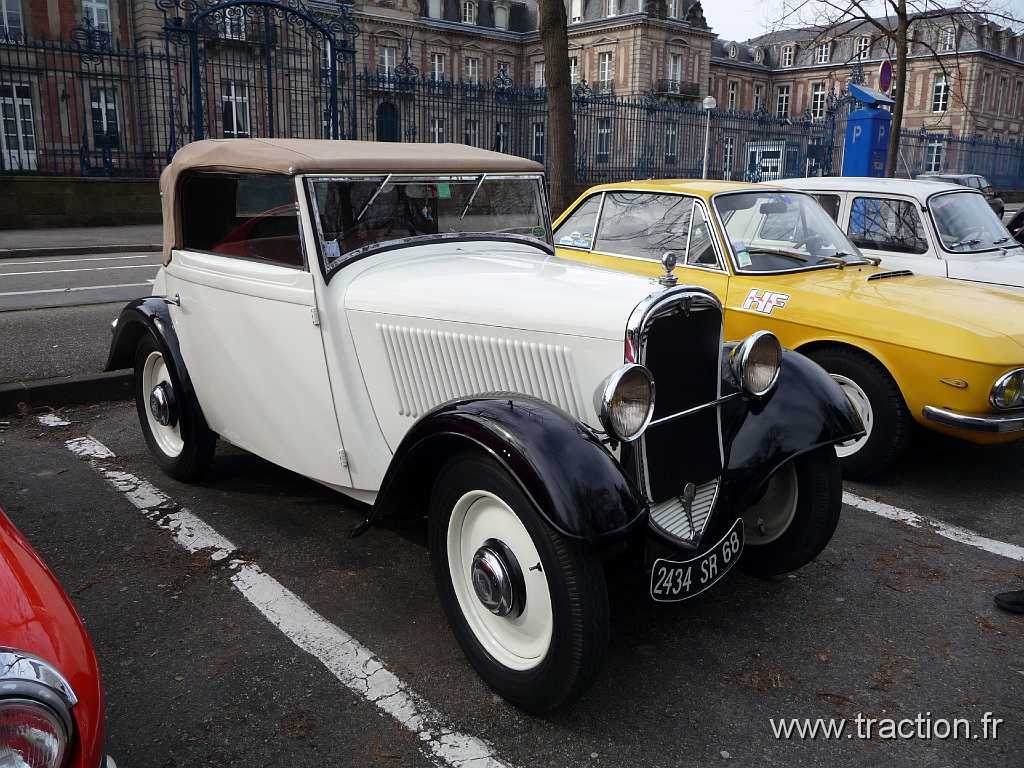 2009_03_01_colmar (35).jpg - 01/03/2009 - 68000 COLMAR, parking de l'ancienne sous-préfecture, Colmar Auto Rétro, Rosengart